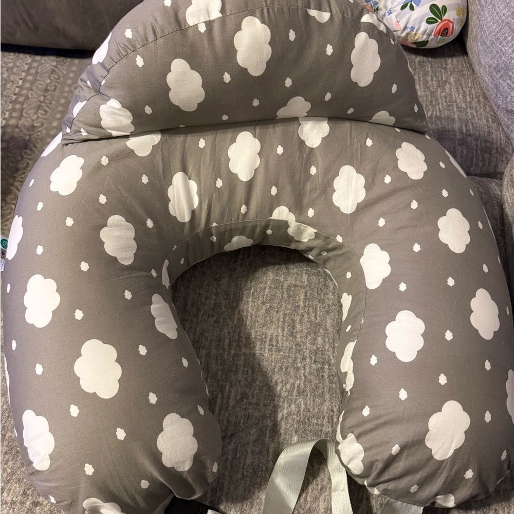Gray Cloud Patterned Nursing Pillow - image 1